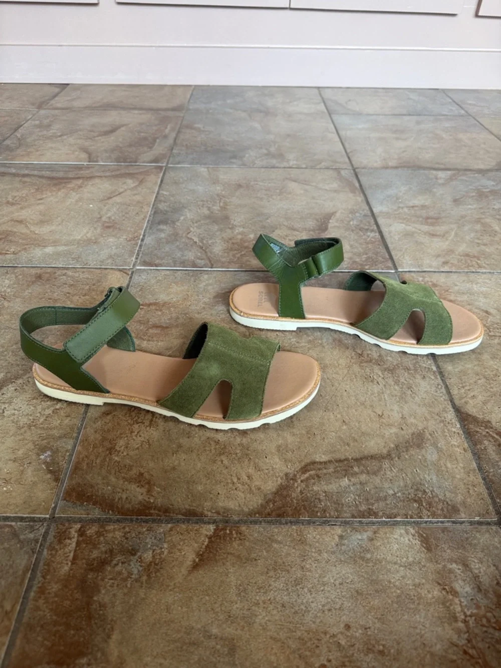 Women's Sorel Olive Green Suede Ankle-Strap Sandals (9.5) - Picture 6 of 7